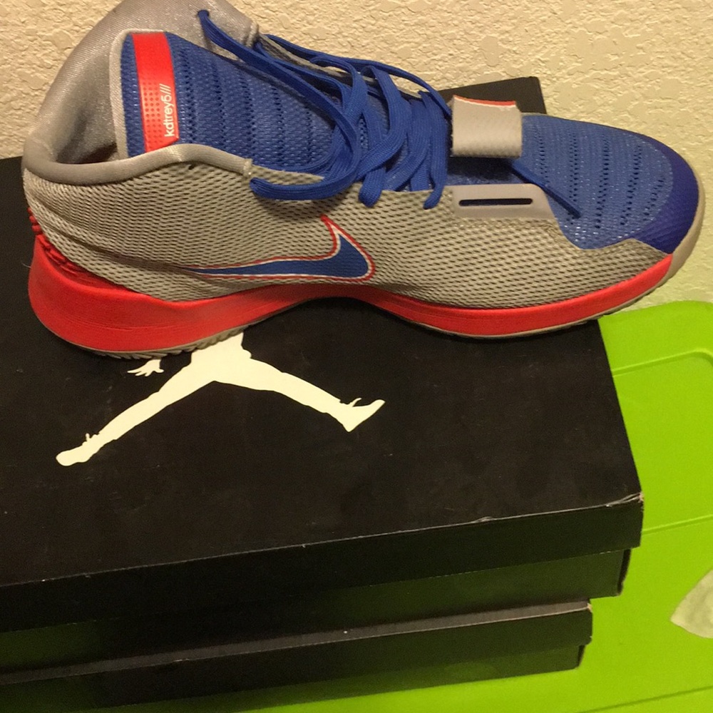 Nike - Picture 5 of 6